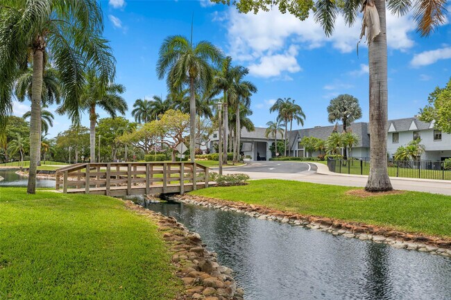 Building Photo - 7301 Amberly Ln