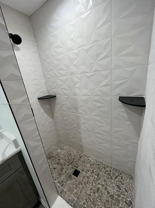 Building Photo - 5218 SE 43rd St