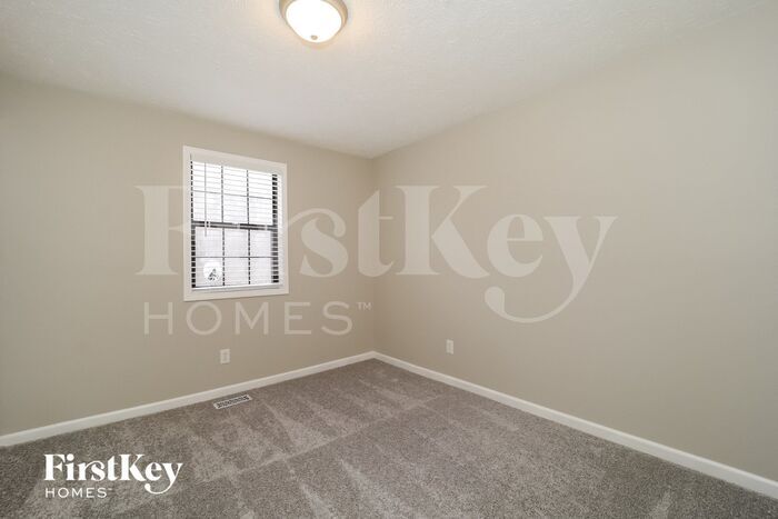 Building Photo - 3980 Willow Ridge Rd