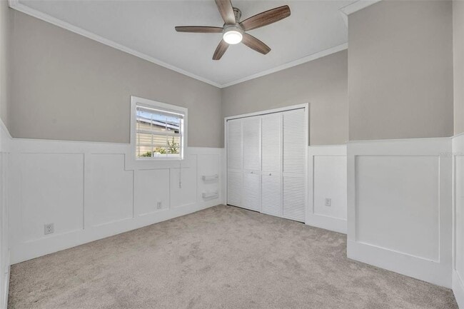 Building Photo - 1027 N Hampton Ave