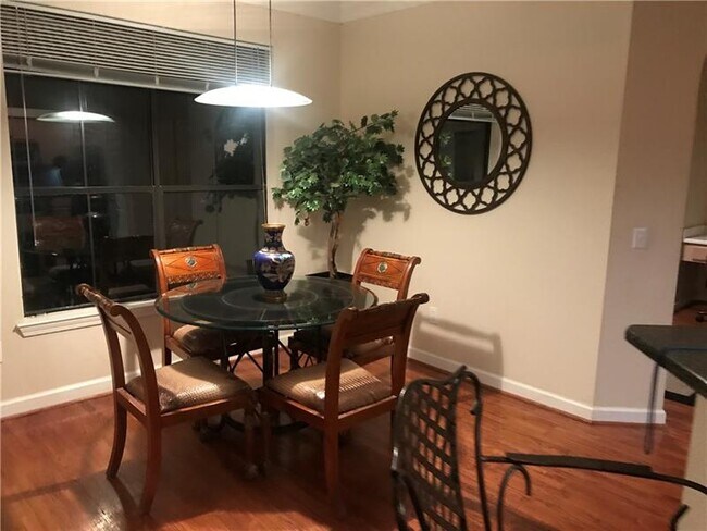 Building Photo - 3777 Peachtree Rd NE