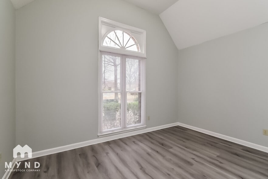 Building Photo - 4132 Cohasset Cove