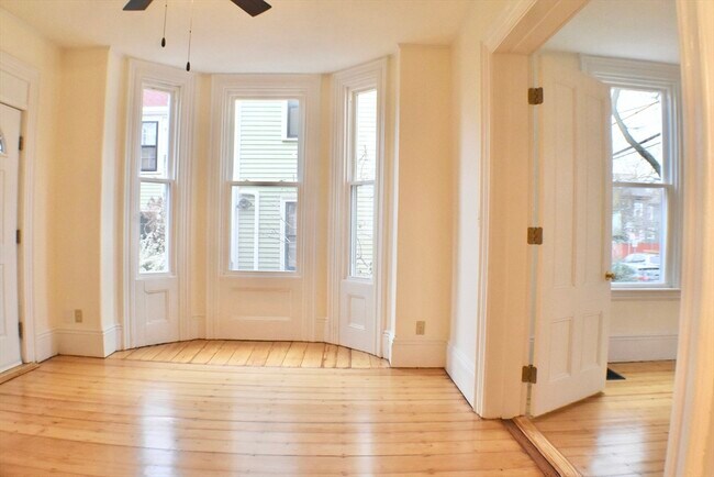 Building Photo - 120 Pearl St