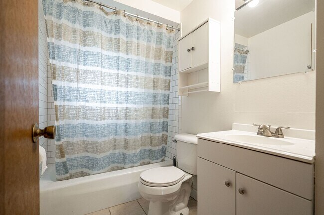 Building Photo - Josephine