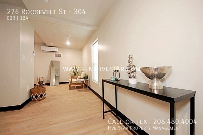 Building Photo - 276 Roosevelt St
