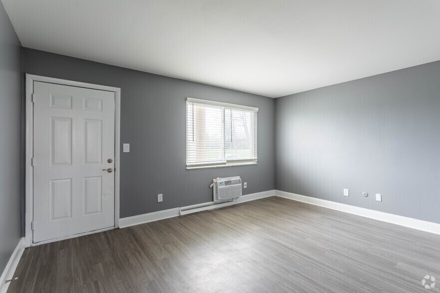 Cardinal Creek Apartments 3058A Allegheny Ave Columbus OH 43209