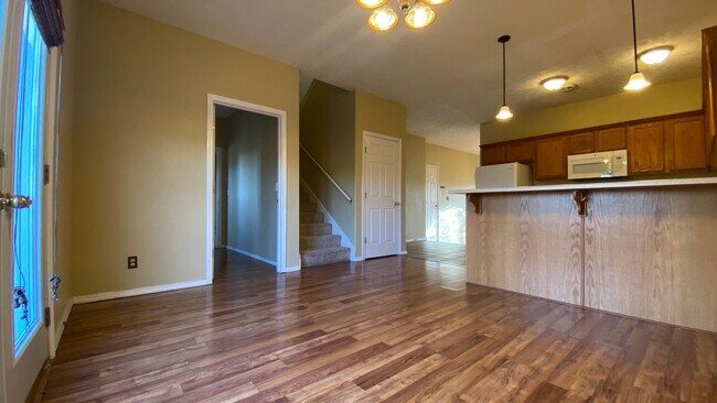 Building Photo - 287 Carmel Valley Way