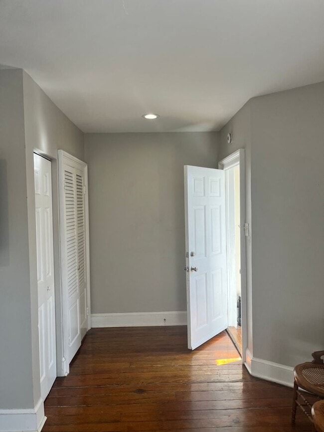 Building Photo - 319-321 S. Washington Street