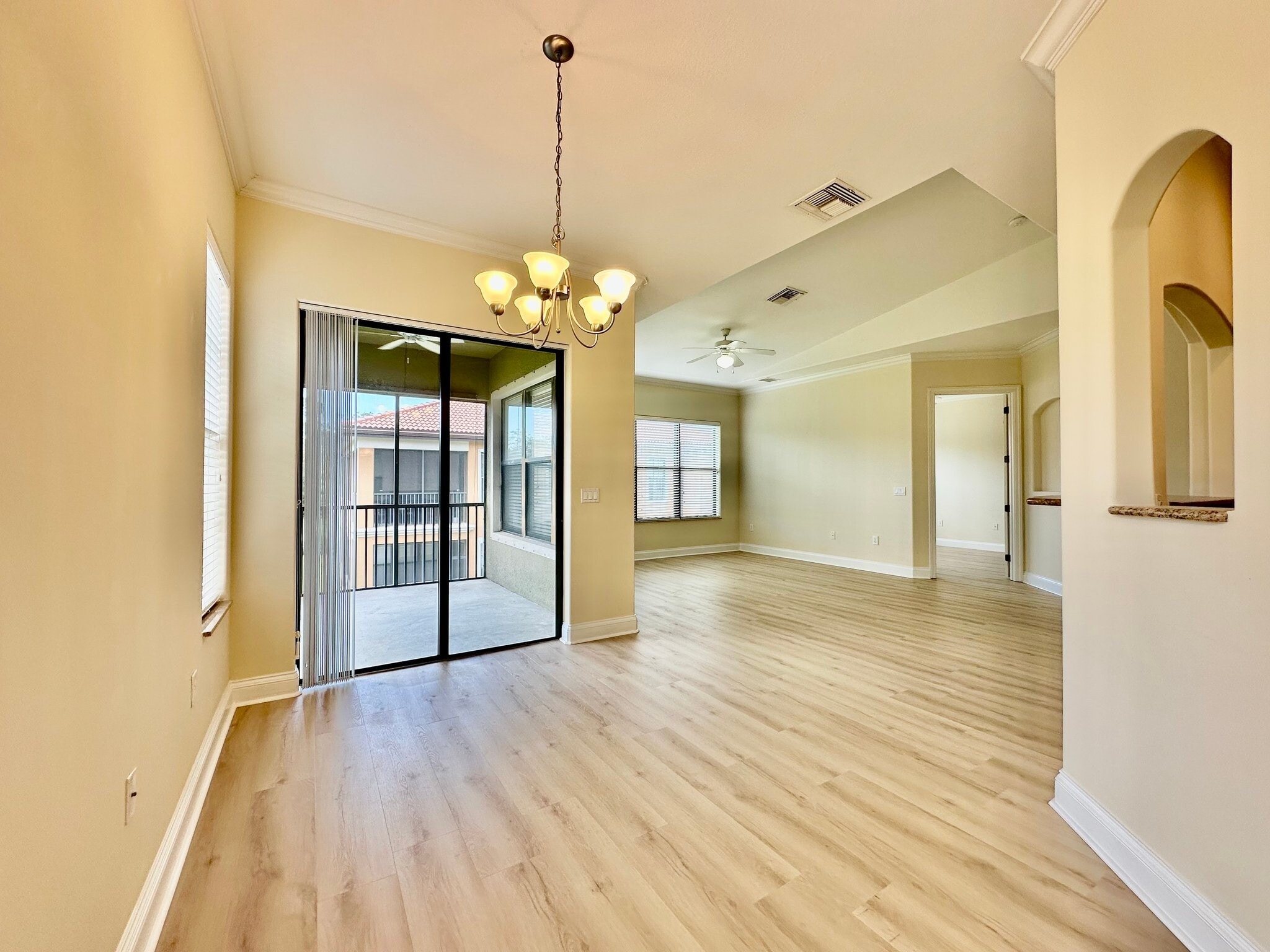 Building Photo - 1303 Verde Dr