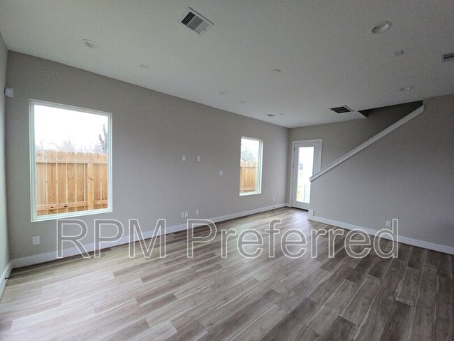 Building Photo - 3206 Bostic St