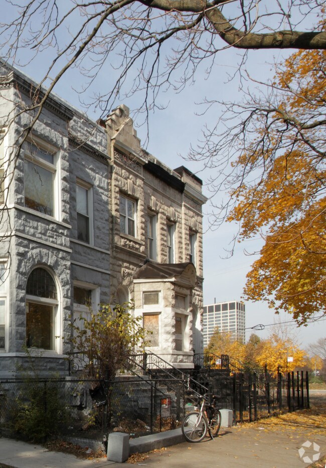 Building Photo - 3708-3710 S Wabash Ave
