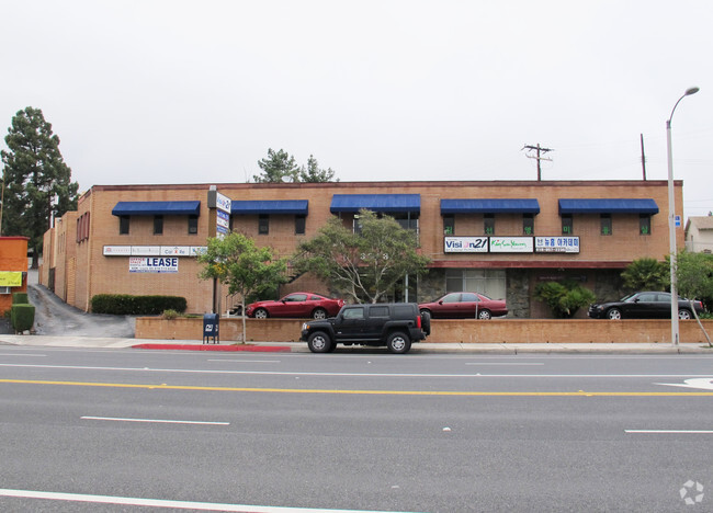 Primary Photo - 3037 Foothill Blvd