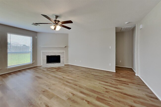Building Photo - 22076 Knights Cove Dr