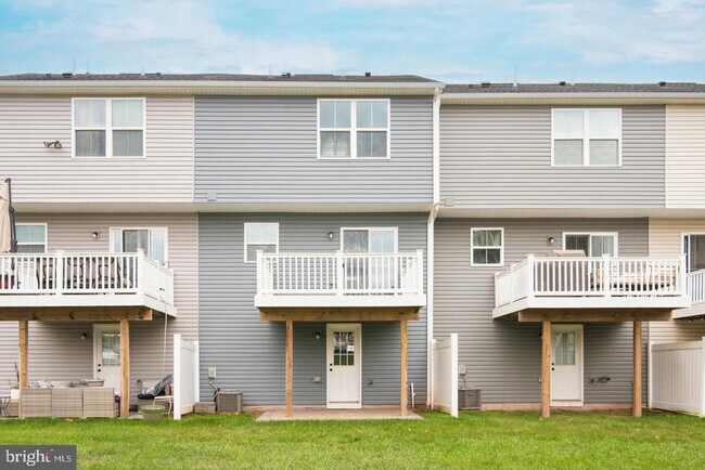 Building Photo - 110 Nelson Ln