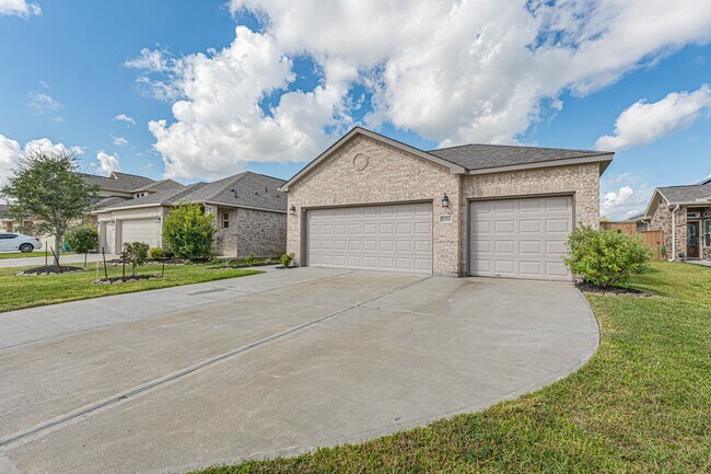 Building Photo - 10314 Birch Peak Dr