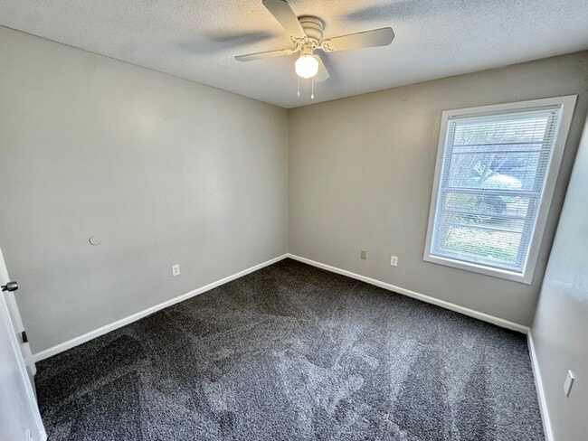 Building Photo - 5373 Wythe Cove