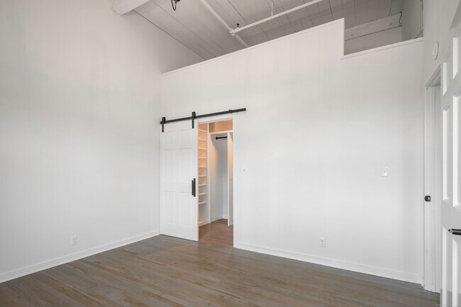 Building Photo - 149 Water St