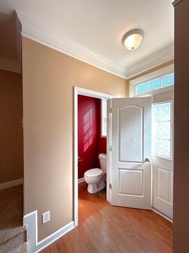 Building Photo - 8636 Beaver Creek Dr