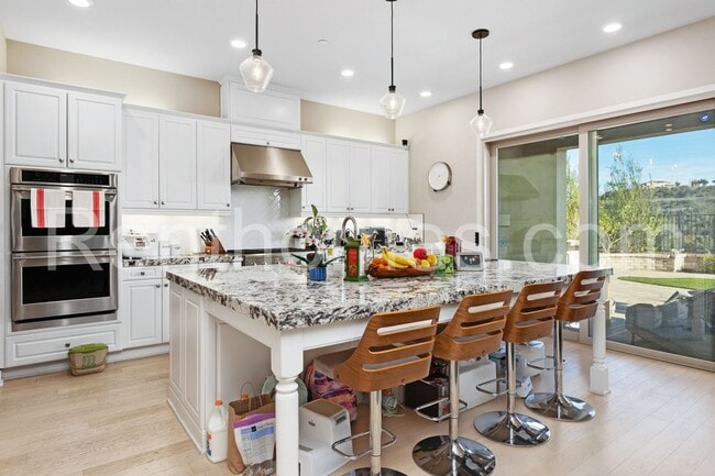 Building Photo - 6705 Elegante Wy