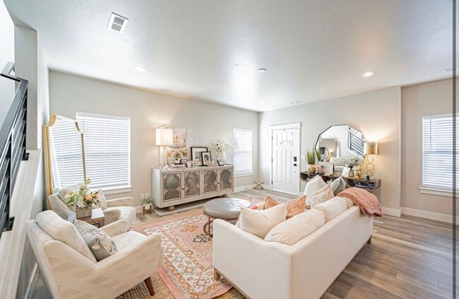 Building Photo - 1400 Remington Trl