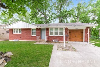 Building Photo - 3 BR/2BA | Newly Renovated Single Family Home | 1-Car Covered Parking | Gated backyard