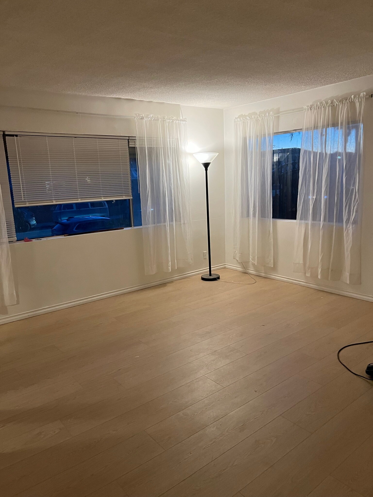 Building Photo - 1022 W 25th St