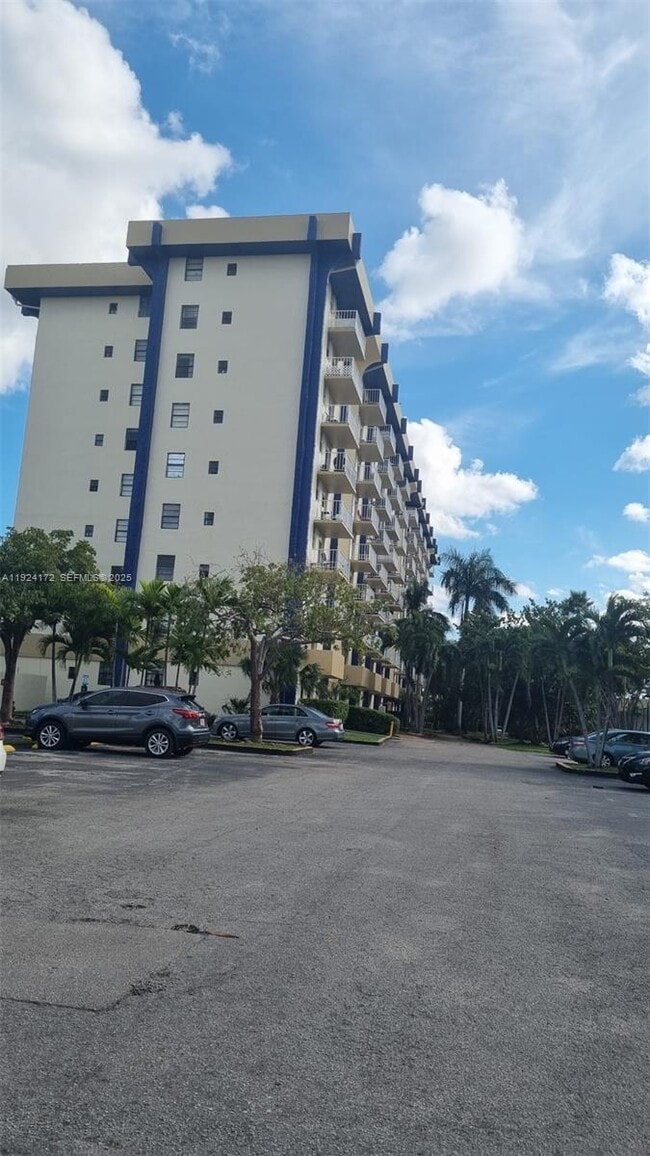 Building Photo - 4550 NW 9th St