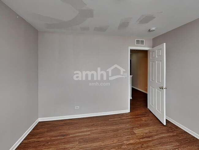 Building Photo - 2766 Middleton Ct