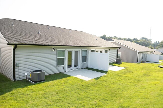 Building Photo - 1003 Magnificent Way