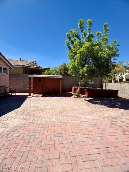 Building Photo - 10652 Angel Dreams Ave