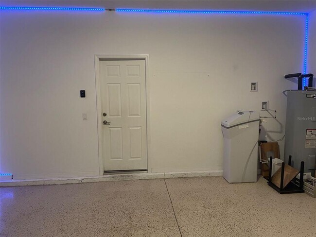 Building Photo - 11512 Crowned Sparrow Ln