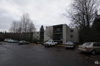 Building Photo - Windinbrook- North Seattle Spacious Studio