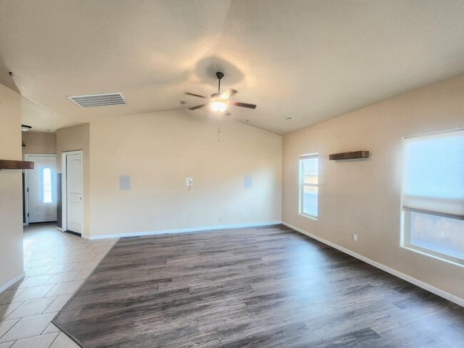 Building Photo - 3170 Glendam Drive