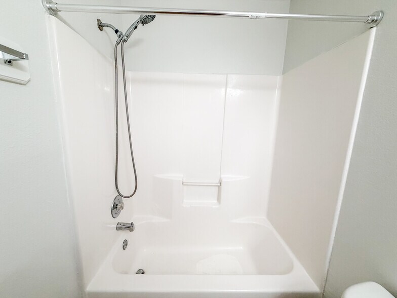 Building Photo - 709 Sonesta Dr