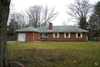 Building Photo - 2010 S Race St