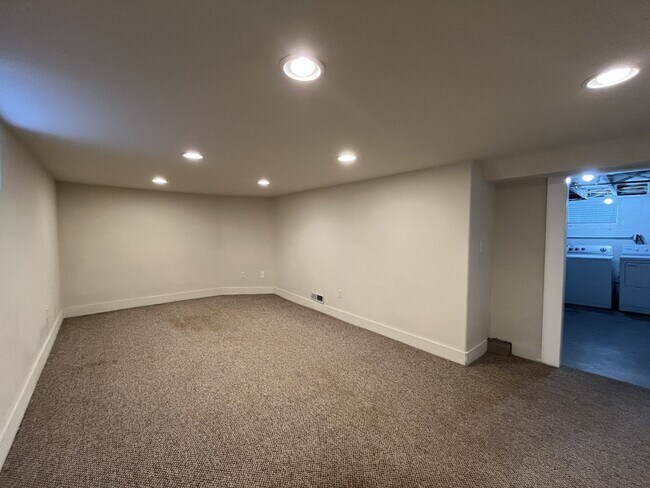 Building Photo - Charming Classic Two-Bedroom Portland Home with Bright Living Spaces, Updated Kitchen & Bonus Bas...