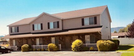 Building Photo - 88 E 250 N