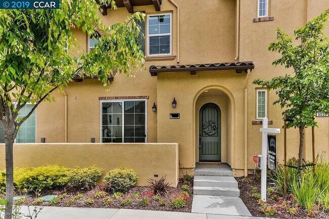 Building Photo - 5041 Barrenstar Way