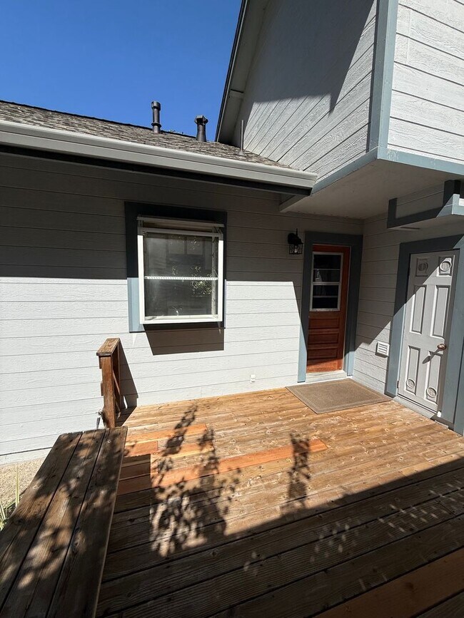 Building Photo - 8121 1/2 El Rancho Drive