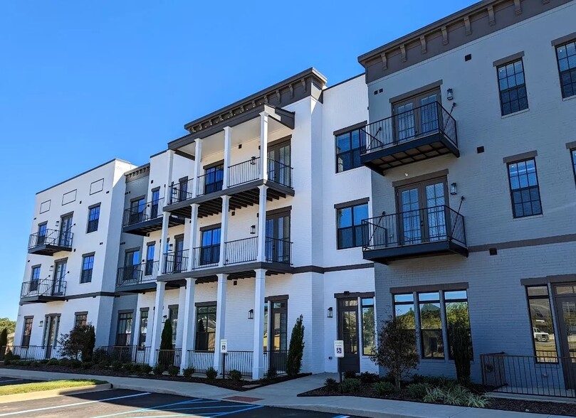 Primary Photo - The Lofts at Town Madison