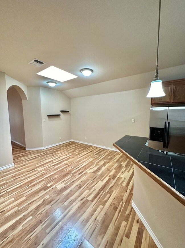 Building Photo - Now Available - Charming 3 Bedroom Patio Home