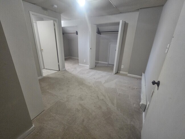 Building Photo - 210 S Highland St