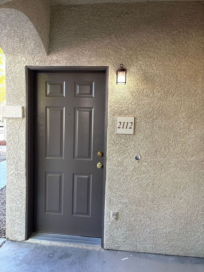 Building Photo - *CUTE 2 MASTER BEDROOM CONDO IN GATED COMMUNITY!!*