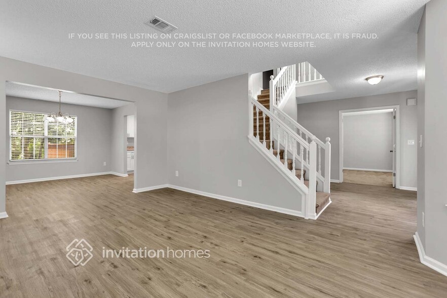 Building Photo - 5614 Carriage Walk Way