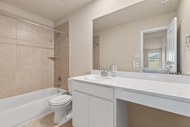Building Photo - 13508 Rosebud Isle Dr