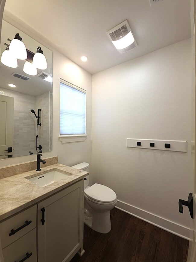 Building Photo - Lease this fully remodeled sanctuary – where modern luxury meets timeless East Texas charm!