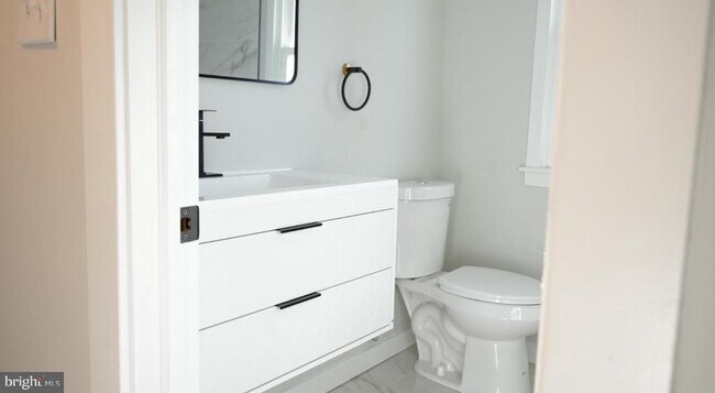 Building Photo - 5114 Montgomery Rd