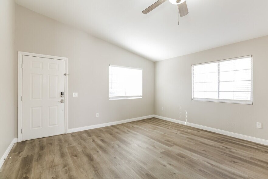 Building Photo - 5269 Mineral Lake Dr