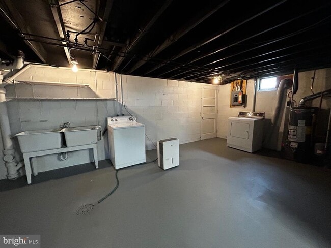 Building Photo - 1709 Liberty Ave