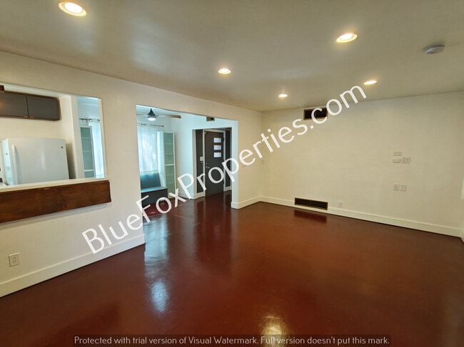 Building Photo - 3137 E Pima St